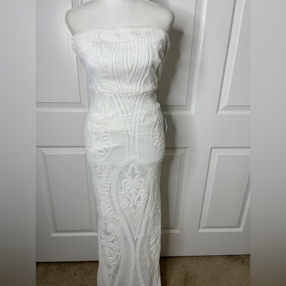 Lulu’s Magnificent Love White Sequin Strapless Maxi Dress (Size XS) - Picture 6 of 11